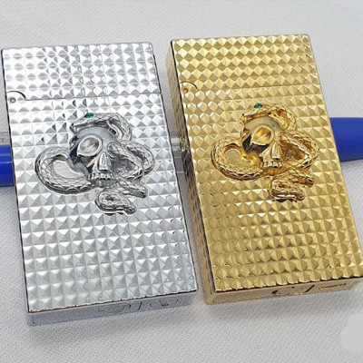 Vỏ Hột Quẹt Bật Lửa Xăng Đá Upon DX01 Họa Tiết Ô Vuông Nổi 3D Đẹp Độc Lạ - Dùng Xăng Bấc Đá Cao Cấp