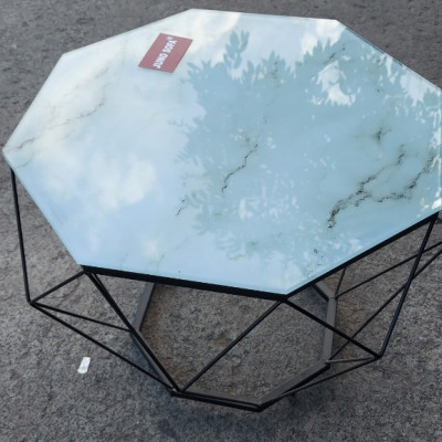 Bàn trà kim cương mặt kính Juno Sofa
