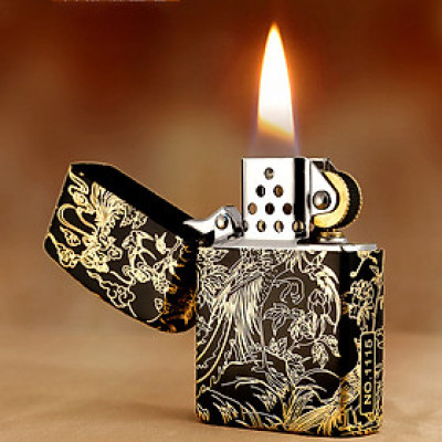 Vỏ Hột Quẹt Bật Lửa Xăng Đá Zorro Z2-1077 Khắc Họa Tiết Chim Phượng Hoàng Hoa Mẫu Đơn Phú Quý