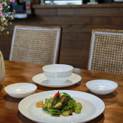 Đĩa Sâu Thủy Tinh Luminarc Diwali Geomatric Blue 20cm đựng thức ăn, cường lực, chịu nhiệt - Bộ 6 đĩa - V6538