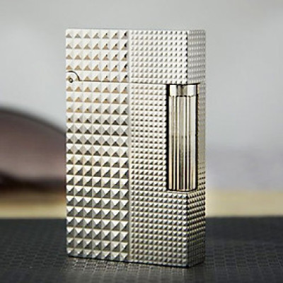 Vỏ Hột Quẹt Bật Lửa Upon D50T Họa Tiết Châu Âu Sang Trọng Tiếng Kêu Hay - Dùng Gas Đá Cao Cấp