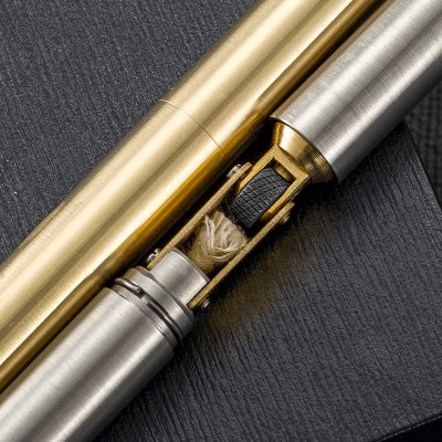 Vỏ Hộp Quẹt Bật Lửa Xăng Đá CF-045 Kiểu Dáng Nhị Khúc Siêu Nhỏ - Vàng