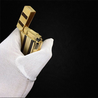 Vỏ Hột Quẹt Bật Lửa Upon Gas Đá D95V Họa Tiết Sơn Mài Họa Tiết Kẻ Dọc Đẹp Độc Lạ - Dùng Gas Đá Cao Cấp