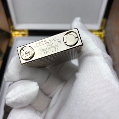 Vỏ Hột Quẹt Bật Lửa Upon D50T Họa Tiết Châu Âu Sang Trọng Tiếng Kêu Hay - Dùng Gas Đá Cao Cấp