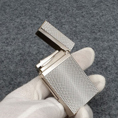 Vỏ Hột Quẹt Bật Lửa Upon D112T, Họa Tiết Lượn Sóng Màu Bạc - Dùng Ga Đá Cao Cấp