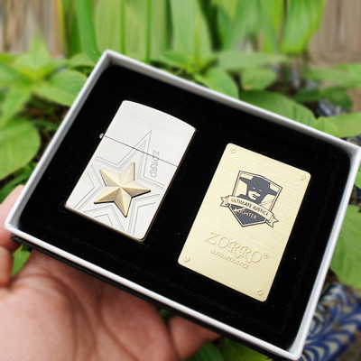 Vỏ Hột Quẹt Bật Lửa xăng đá Zorro Z8658 thiết kế họa tiết hình ngôi sao - dùng xăng bấc đá cao cấp ( giao màu ngẫu nhiên )