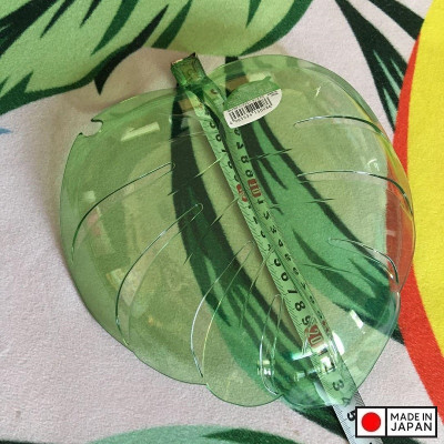 Đĩa nhựa pha lê hình chiếc lá Yamada Monstera có thiết kế trang nhã, sang trọng- nội địa Nhật Bản
