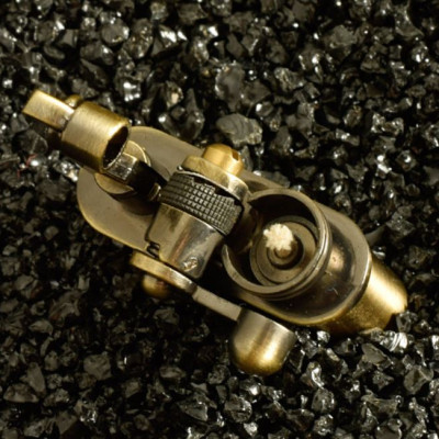 Vỏ Hột Quẹt Bật Lửa Xăng Đá HY693 Kiểu Dáng Cổ Điển Sang Trọng Cao Cấp