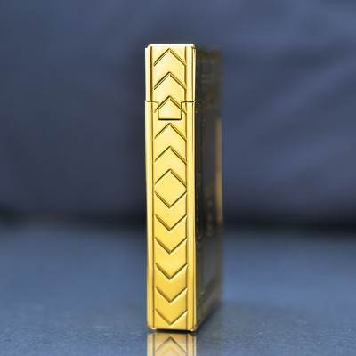 Vỏ Hột Quẹt Bật Lửa Upon Gas Đá D106V Họa Tiết Hoàng Gia Đẹp Độc Lạ - Dùng Gas Đá Cao Cấp