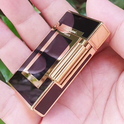 Vỏ Hột Quẹt Bật Lửa Ga Đá D upon Sơn Mài Đen Viền Vàng Ô Chữ Nhật D-151V