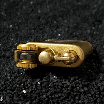 Vỏ Hột Quẹt Bật Lửa Xăng Đá Zorro Z559 Nhiều màu Đẹp Độc Lạ - Dùng Xăng Bấc Đá Cao Cấp