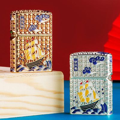 Vỏ Hột Quẹt Bật Lửa Xăng Chief CF1248J Thiết Kế Họa Tiết Thuyền Buồm Sơn Mài - Dùng Xăng Bấc Đá Cao Cấp