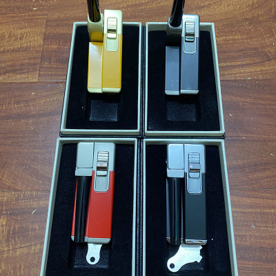 Vỏ Hộp Quẹt Bật Lửa Gas 1 Tia Lửa Ngang Jobon ZB-7002 Kiêm Tau Nhỏ Gọn Tiện Lợi + Tặng Kèm Dụng Cụ Chỉnh Lửa To Nhỏ