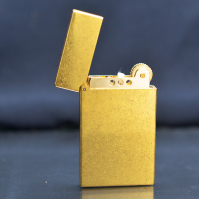 Vỏ Hột Quẹt Bật Lửa Xăng Đá Zorro Z572 Họa Tiết Nhám Đẹp Độc Lạ cao cấp - Dùng Xăng Bấc Đá