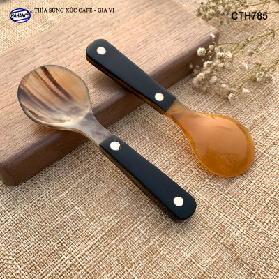 Thìa/Muỗng bằng sừng khảm 2 chấm cao cấp xuất Nhật - Xúc gia vị, cafe, deccor - An toàn cho sức khỏe - CTH785