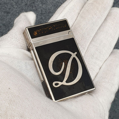 Vỏ Hột Quẹt Bật Lửa Upon D162B Sơn Mài Nền Đen Chấm Đỏ Cạnh Bạc Khắc Chữ Cao Cấp