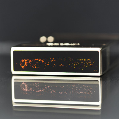 Vỏ Hột Quẹt Bật Lửa Upon Gas Đá D213T Họa Tiết Sơn Mài Kim Tuyến In logo Đẹp Độc Lạ - Dùng Gas Đá Cao Cấp