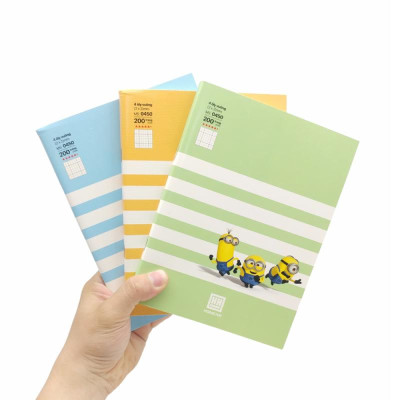 Tập Class Minions Line - 4 Ô Ly - 200 Trang 80gsm - Hồng Hà 0450 (Mẫu Bìa Giao Ngẫu Nhiên)