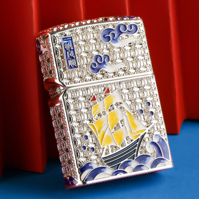 Vỏ Hột Quẹt Bật Lửa Xăng Chief CF1248J Thiết Kế Họa Tiết Thuyền Buồm Sơn Mài - Dùng Xăng Bấc Đá Cao Cấp