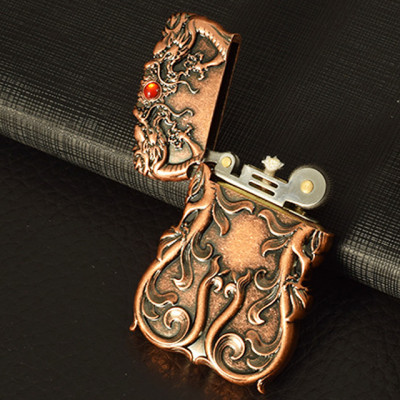 Vỏ Hột Quẹt Bật Lửa Xăng Zorro Z610-301 Thiết Kế Họa Tiết Rồng Đính Ngọc Đỏ - Dùng Xăng Bấc Đá Cao Cấp