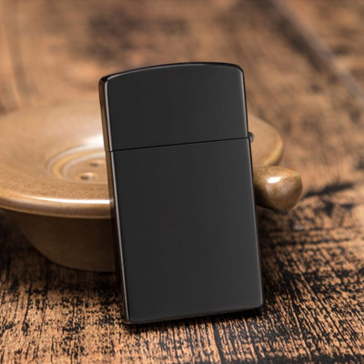 Vỏ Hột Quẹt Bật Lửa Xăng Đá Siêu Mỏng Zorro Z610 Nhiều Màu - Dùng Xăng Bấc Đá Cao Cấp