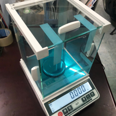 Cân Điện Tử HL 620g 0.001g