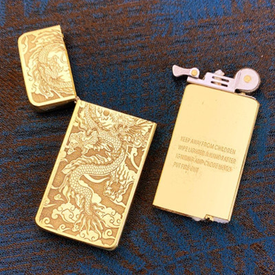 Vỏ Hột Quẹt Bật Lửa Xăng Đá Zorro ZC5 Họa Tiết Rồng Vờn Mây Khí Thế Mạnh Mẽ