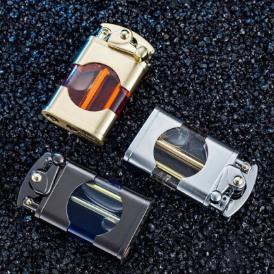 Vỏ Hột Quẹt Bật Lửa Xăng Bấc Đá Zorro Z660 Thiết Kế Đẹp Độc Lạ - Giao Màu Ngẫu Nhiên