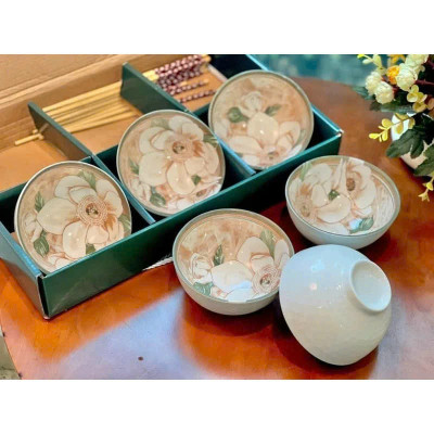 Bộ 6 Bát Đũa Sứ Ăn Cơm Họa Tiết Hoa Trà Kèm Hộp Tặng Quà, Mang Đi Biếu Gia Đình và Bạn Bè - HÀNG CHÍNH HÃNG MINIIN