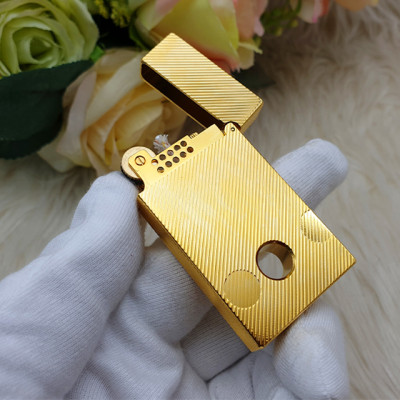 Vỏ Hột Quẹt Bật Lửa Upon Điệp Viên 007 Xọc Chéo DX15V Màu Vàng - Dùng Xăng Bấc Đá Cao Cấp