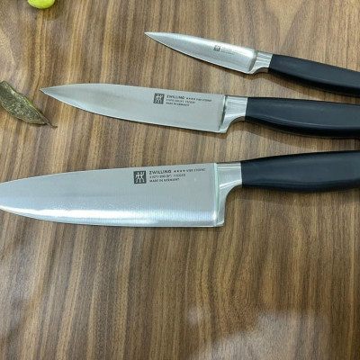 BỘ DAO ZWILLING VIER STERNE FOUR STAR TỰ MÀI SET 4 ĐỐC MÀU TRẮNG Hàng chính hãng