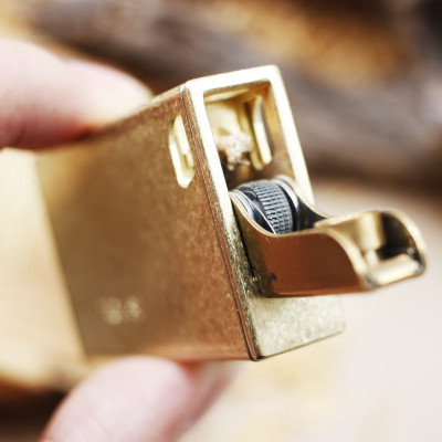 Vỏ Hột Quẹt Bật Lửa Xăng Đá Promise BN115 Thiết Kế Đẹp Độc Lạ - Dùng Xăng Bấc Đá Cao Cấp