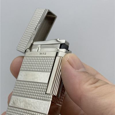 Vỏ Hột Quẹt Bật Lửa Upon Gas Đá D104T Họa Tiết Kẻ Ngang Đẹp Độc Lạ - Dùng Gas Đá Cao Cấp