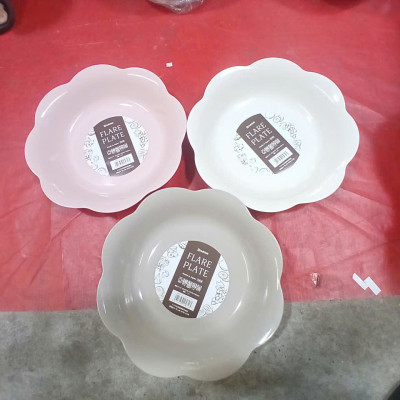 Đĩa nhựa hình cánh hoa Nakaya Flare Plate 1.7L - Hàng Nội Địa Nhật Bản