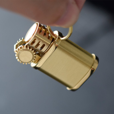 Vỏ Hột Quẹt Bật Lửa xăng đá Zorro Z588-101 thiết kế nhỏ gọn tiện dụng - dùng xăng bấc đá cao cấp