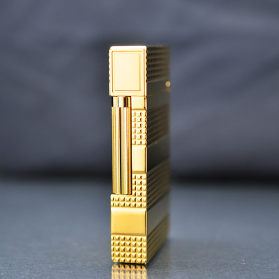 Vỏ Hột Quẹt Bật Lửa Upon D72V Sơn Mài Ánh Vàng Bóng Họa Tiết Ô Vuông Kẻ Ngang Cao Cấp