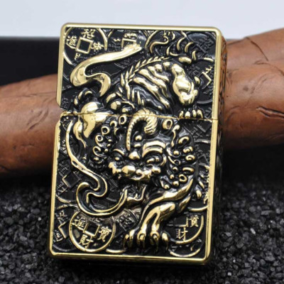 Vỏ Hột Quẹt Bật Lửa Đẹp Độc Lạ Zorro Z-KJ1003D Màu Vàng Cổ Họa Tiết Kì Lân 3D Nổi - dùng xăng bấc đá cao cấp