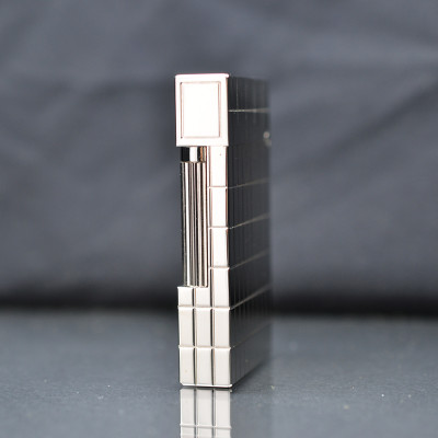 Vỏ Hột Quẹt Bật Lửa Upon D51T Họa Tiết Hình Ô Vuông Độc Đáo Mới Lạ - Dùng Ga Đá Cao Cấp