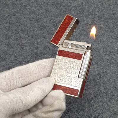 Vỏ Hột Quẹt Bật Lửa Upon D46T Họa Tiết Nền Đỏ Tuyến, Cạnh Viền Bạc Khắc Hoa Văn Sang Trọng - Dùng Ga Đá Cao Cấp