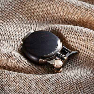 Vỏ Hột Quẹt Bật Lửa Xăng Đá Chief CF-213 Thiết Kế Độc Lạ Nhiều Màu - Dùng Xăng Bấc Đá Cao Cấp