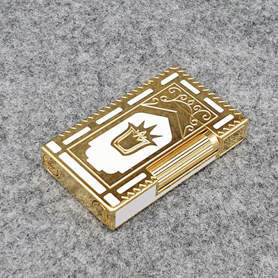 Vỏ Hột Quẹt Bật Lửa Gas Đá Upon D82V Thiết Kế Họa Tiết Sơn Mài Trắng Hoa Văn Hoàng Gia Cổ Điển Độc Đáo - Dùng Gas Đá Cao Cấp