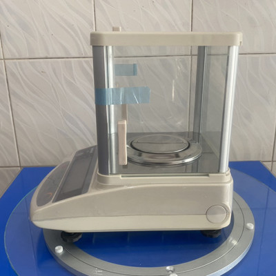 Cân Kỹ Thuật 3 Số Lẻ Shinko GS