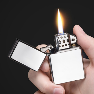 Vỏ Hột Quẹt Bật Lửa Xăng Đá Zorro ZC9 Họa Tiết Màu Trơn - Giao Màu Ngẫu Nhiên