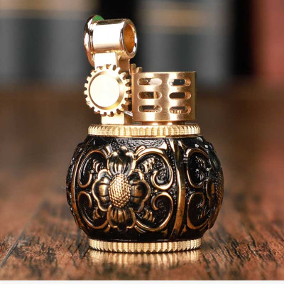 Vỏ Hột Quẹt Bật Lửa Zorro Z583 Mini Thiết Kế Độc Lạ Với Hoa Văn Cổ Nổi Nhiều Màu - Dùng Xăng Bấc Đá Cao Cấp