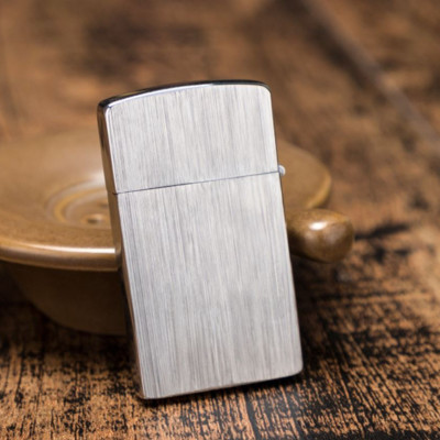 Vỏ Hột Quẹt Bật Lửa Xăng Đá Siêu Mỏng Zorro Z610 Nhiều Màu - Dùng Xăng Bấc Đá Cao Cấp