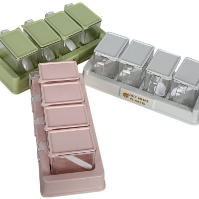 Bộ 4 lọ gia vị có thìa muỗng nhựa Việt Nhật - Hũ đựng gia vị có nắp đậy, có khay đế (Màu ngẫu nhiên)