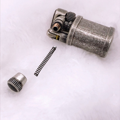 Vỏ Hột Quẹt Bật Lửa Thủ Công TC1703 Kiểu Dáng Nhỏ Gọn Bằng Đồng Cực Chất - Màu Vàng