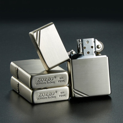 Vỏ Hột Quẹt Bật Lửa Hộp Quẹt Xăng Đá Zorro Z5000B Họa Tiết Chặt Góc Màu Vàng / Bạc - Dùng Xăng Bấc Đá Cao Cấp