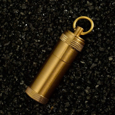 Vỏ Hột Quẹt Bật Lửa Xăng Đá Kiêm Móc Khóa Dolphin HY-632 Thiết Kế Độc Lạ Nhỏ Gọn - Dùng Xăng Bấc Đá Cao Cấp