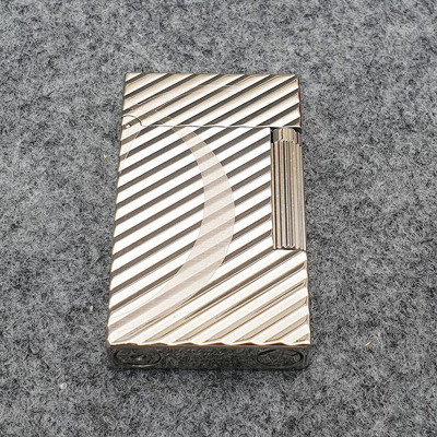 Vỏ Hột Quẹt Bật Lửa Upon D150T Họa Tiết Kẻ Chéo Chữ D Sang Trọng - Dùng Gas Đá Cao Cấp